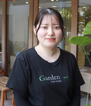 2021年入社 Garden++. アイリスト兼美容師 西村 静流（西日本ヘアメイクカレッジ）